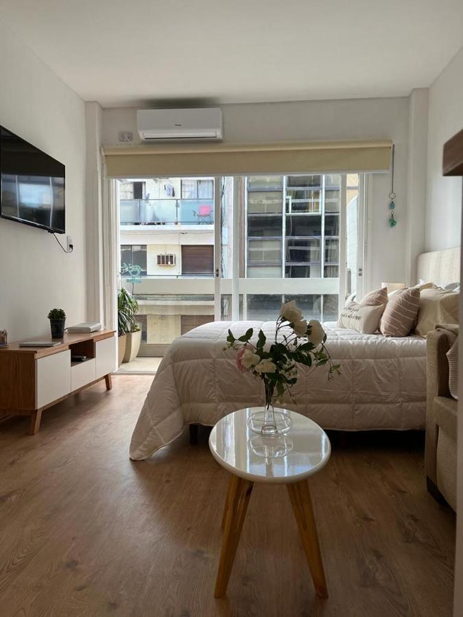 Refugio Comodo Y Luminoso. Excelente Ubicacion. Apartamento