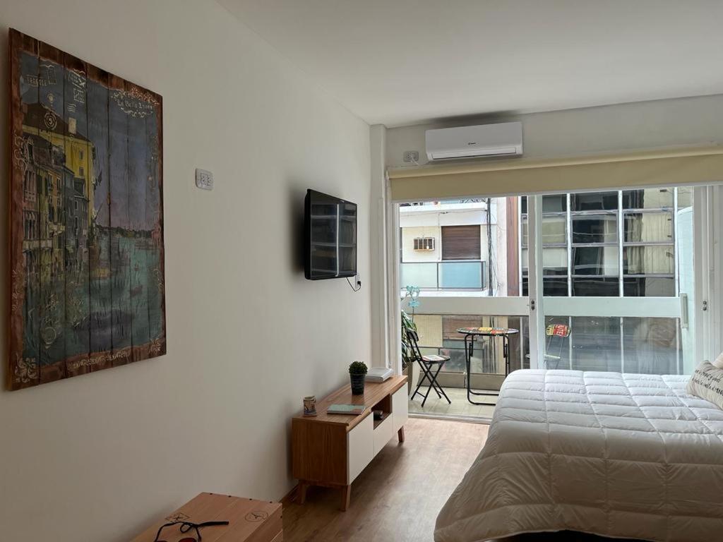 Refugio Comodo Y Luminoso. Excelente Ubicacion. Apartamento *